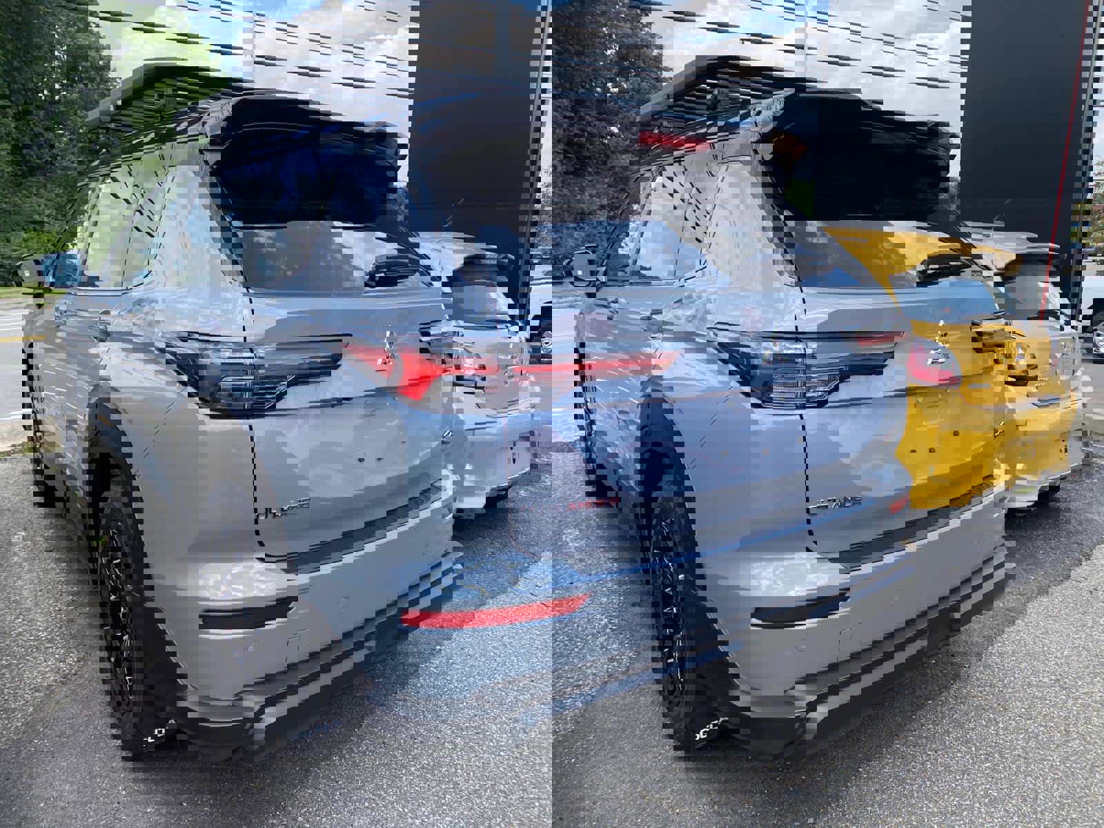 New 2025 Mitsubishi Outlander Trail Edition image 5