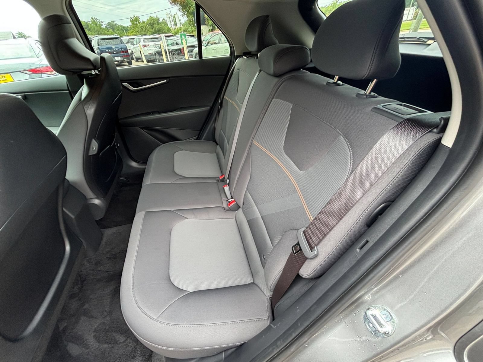 Used 2026 Kia Niro LX FWD image 34