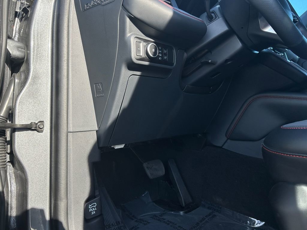 Used 2025 Ford Explorer ST-Line w/ ST-Line Street Pack AWD/4WD image 21