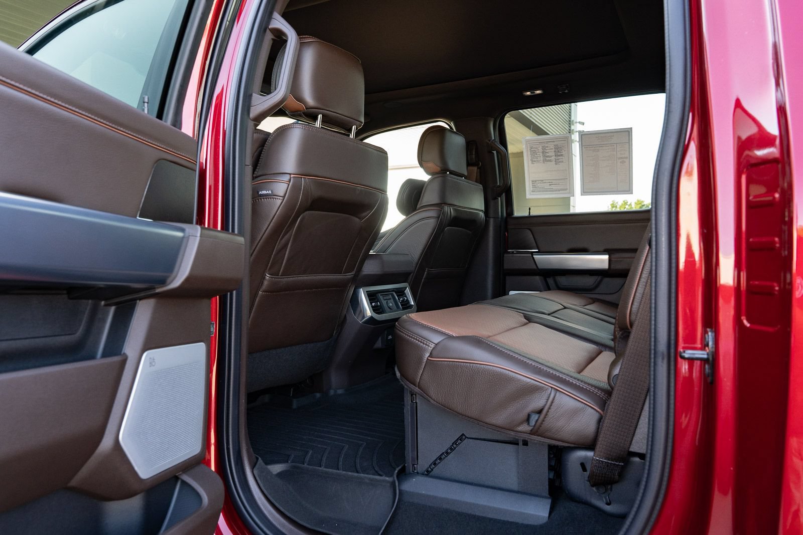 Used 2025 Ford F450 King Ranch w/ FX4 Off-Road Package AWD/4WD image 18