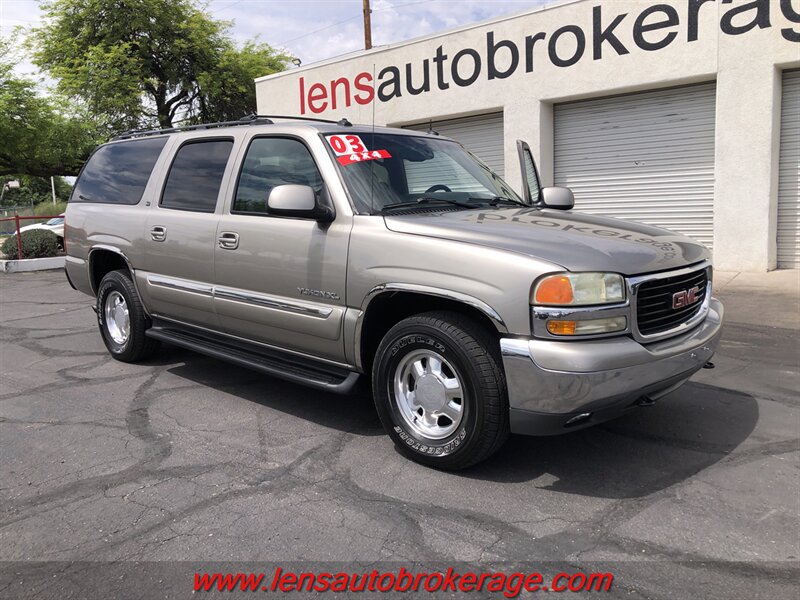 Used 2003 GMC Yukon XL SLT w/ 1SD Preferred Equipment Group AWD/4WD image 2