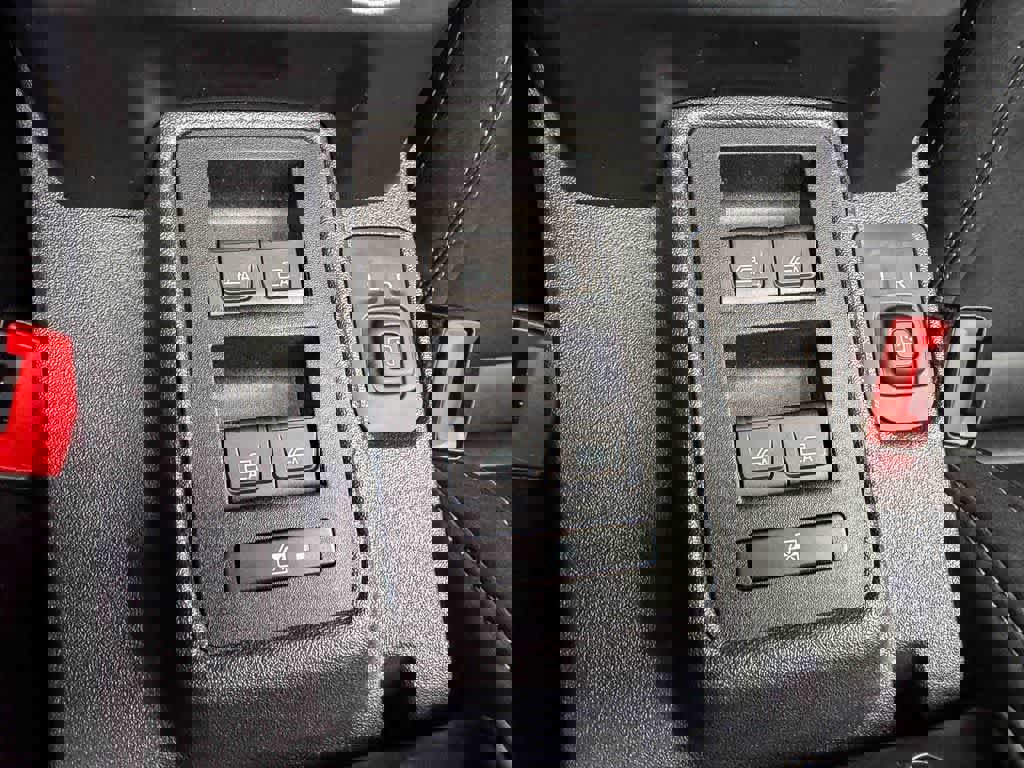 New 2025 Ford Bronco Badlands image 19