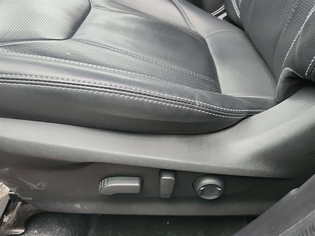 Used 2022 Subaru Forester Limited w/ Popular Package #3 image 13