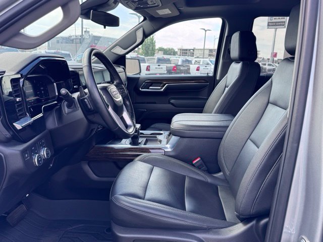 Used 2024 GMC Sierra 1500 Elevation w/ Elevation Premium Package AWD/4WD image 20