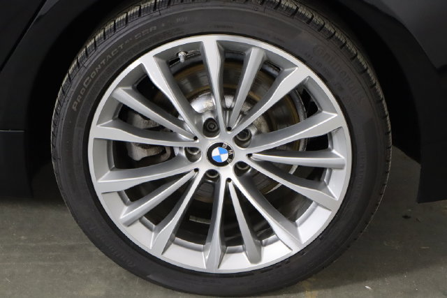 Used 2023 BMW 530i xDrive w/ Convenience Package AWD/4WD image 43