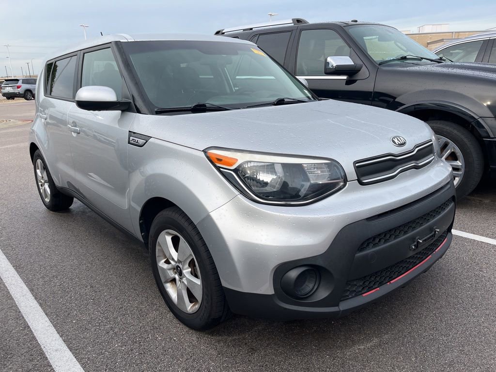 Used 2017 Kia Soul FWD image 2