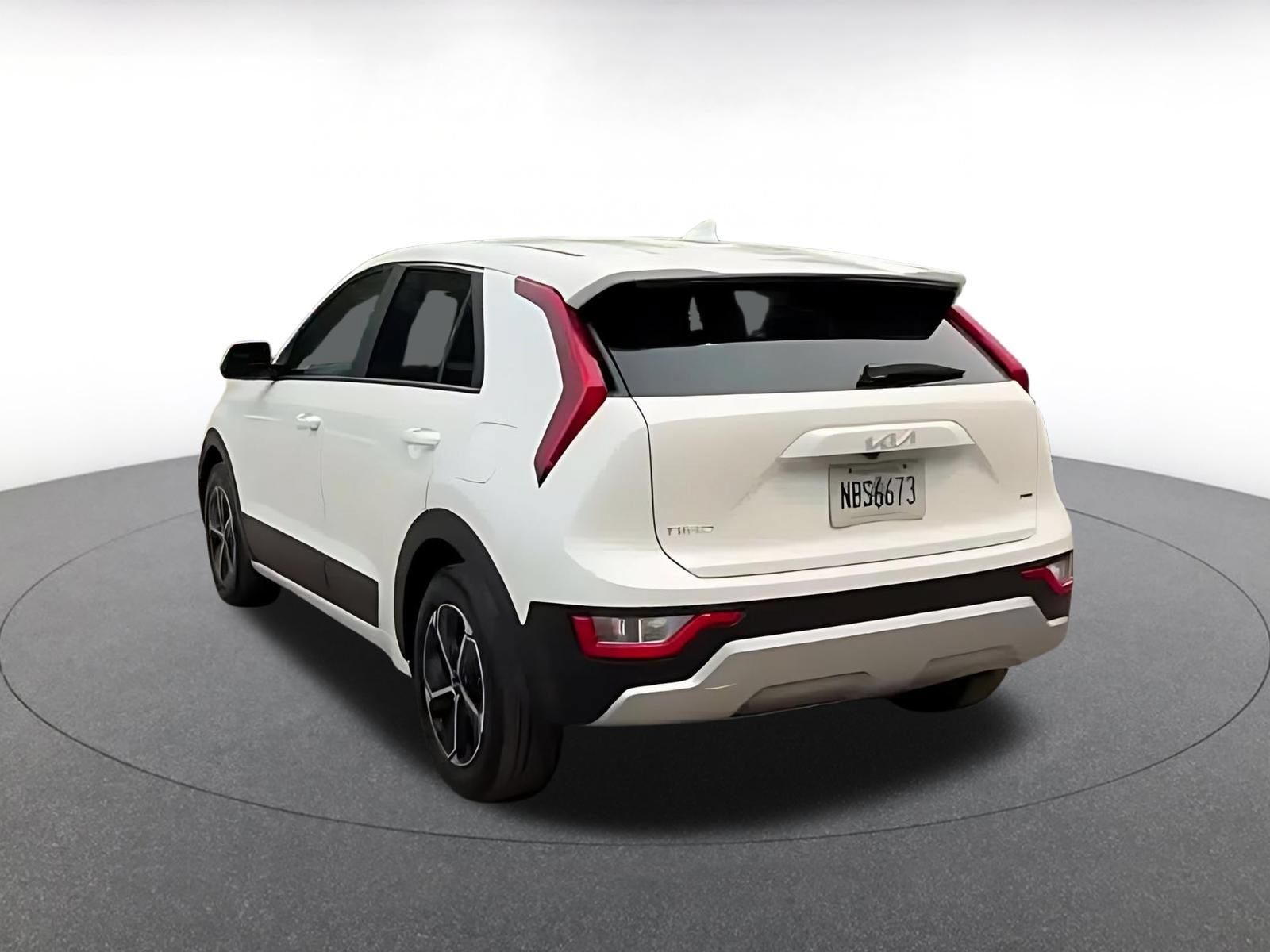 Used 2026 Kia Niro LX FWD image 11