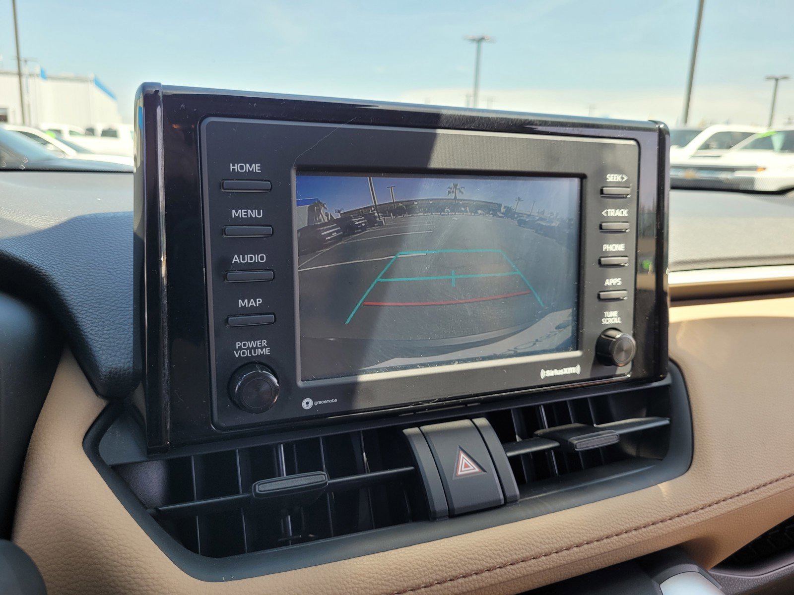 Used 2021 Toyota RAV4 LE image 17