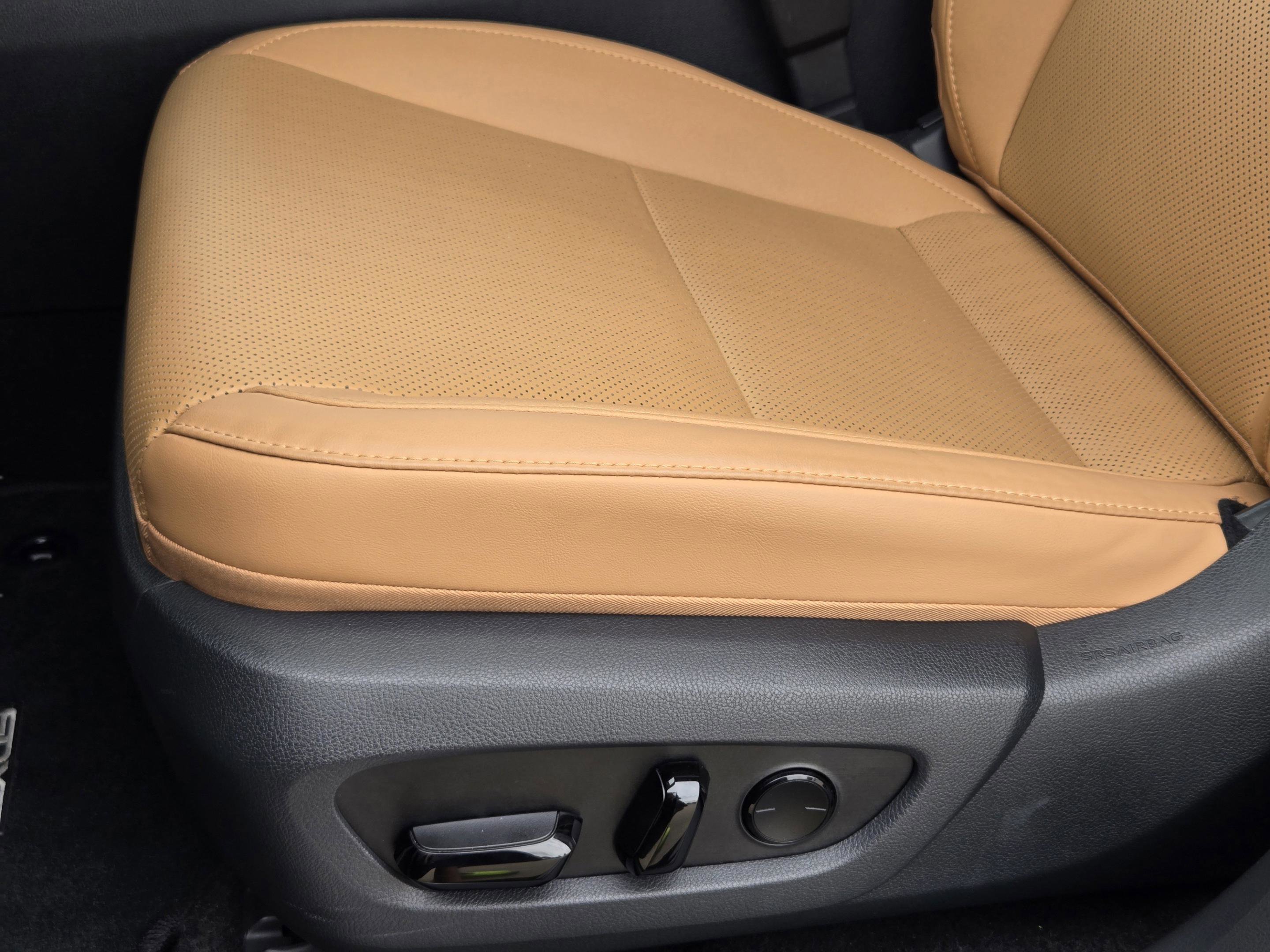 Used 2025 Lexus RX 350 Premium w/ Accessory Package (Z1) FWD image 20