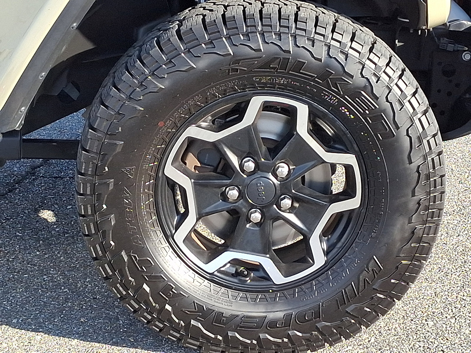 Used 2020 Jeep Gladiator Rubicon image 8