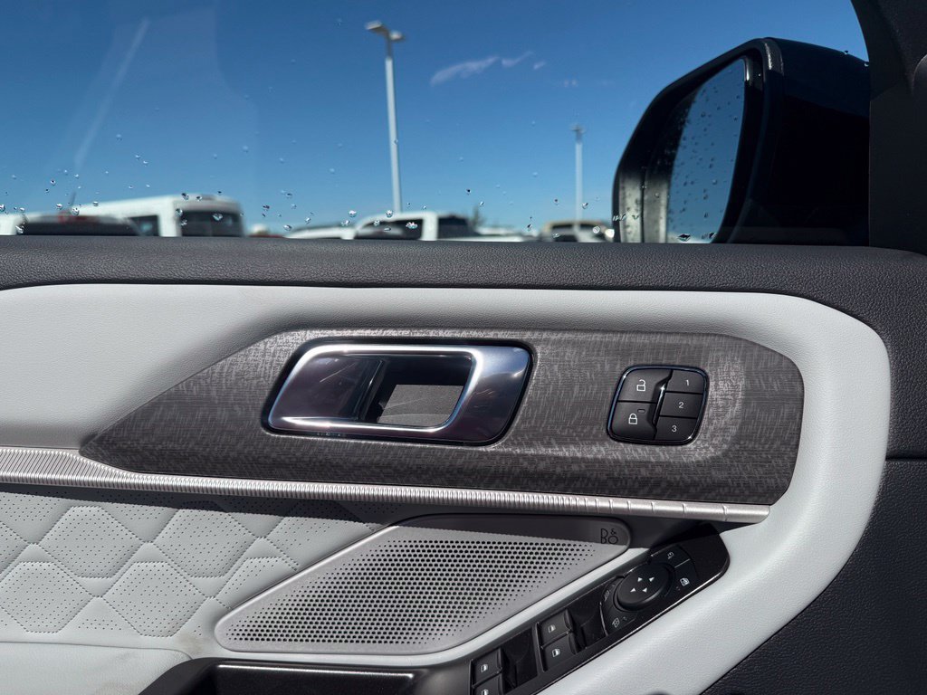 New 2027 Ford Explorer Platinum AWD/4WD image 10