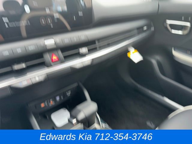 New 2025 Kia K4 GT-Line w/ GT-Line Premium Package image 28