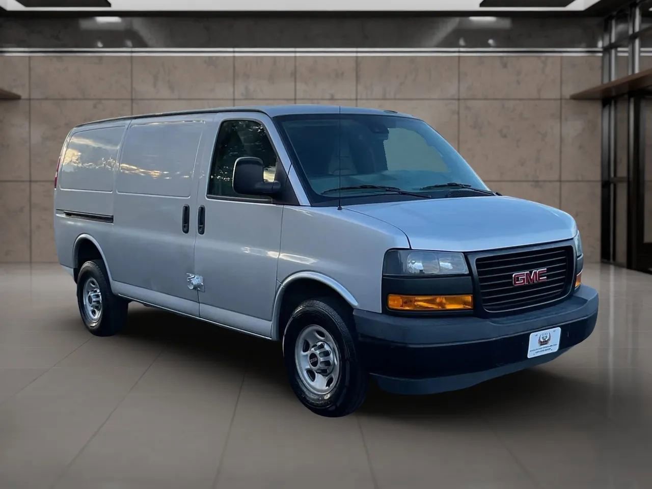 Used 2020 GMC Savana 3500 w/ Driver Convenience Package image 8