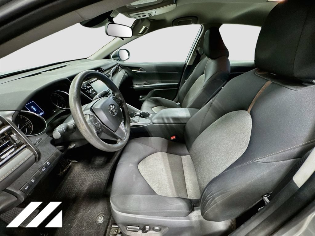 Used 2019 Toyota Camry LE FWD image 21