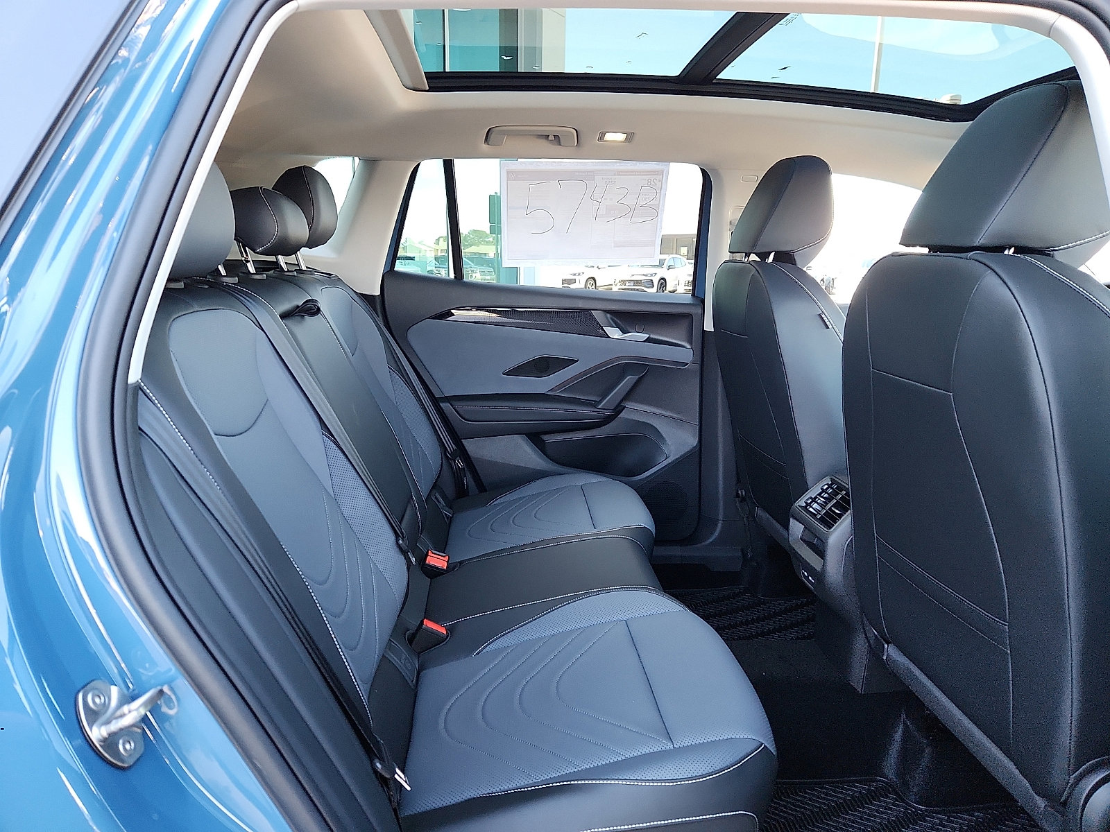 New 2026 Volkswagen Tiguan SE image 14