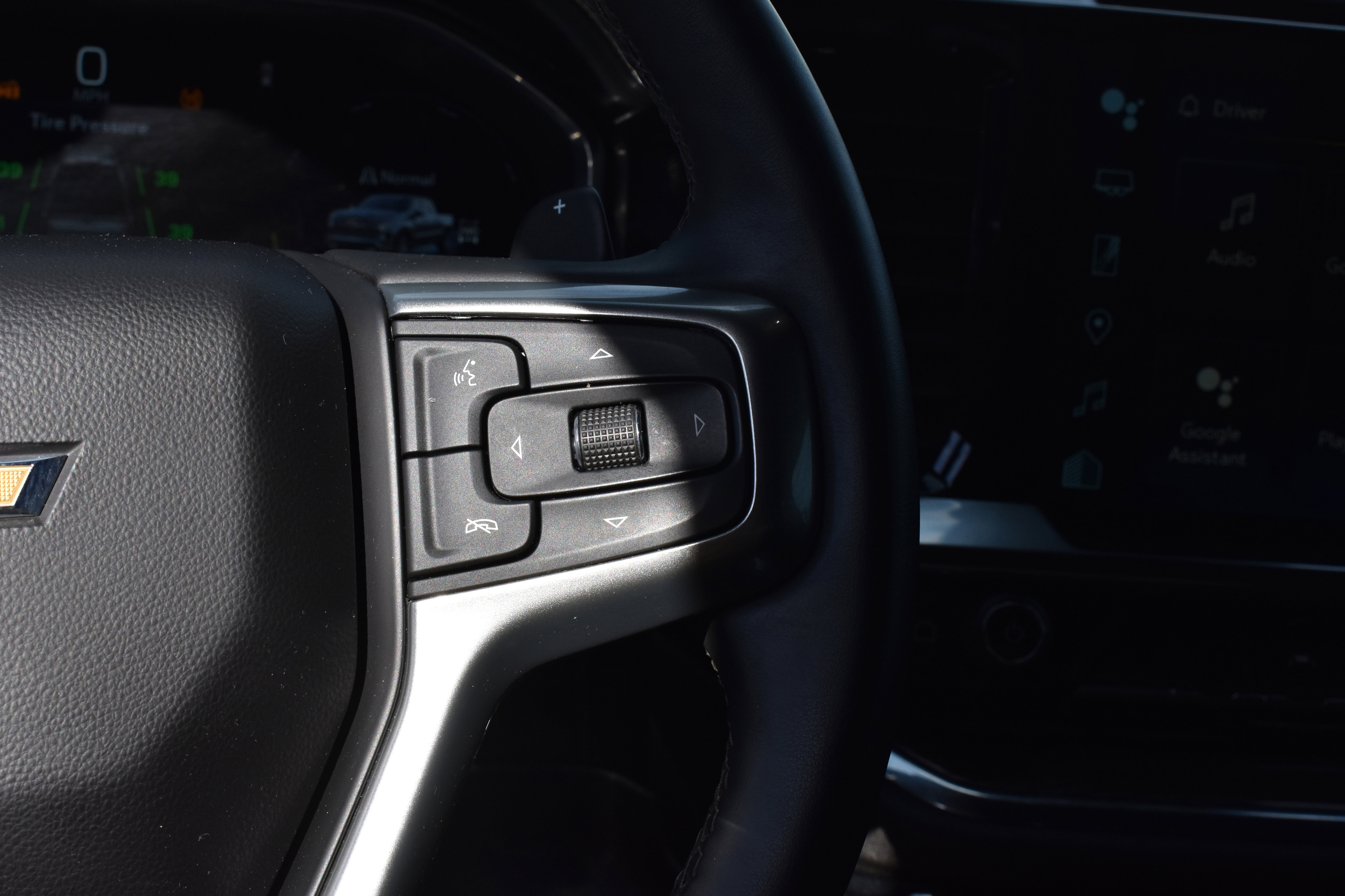 Used 2024 Chevrolet Silverado 1500 LT w/ Z71 Off-Road Package image 14