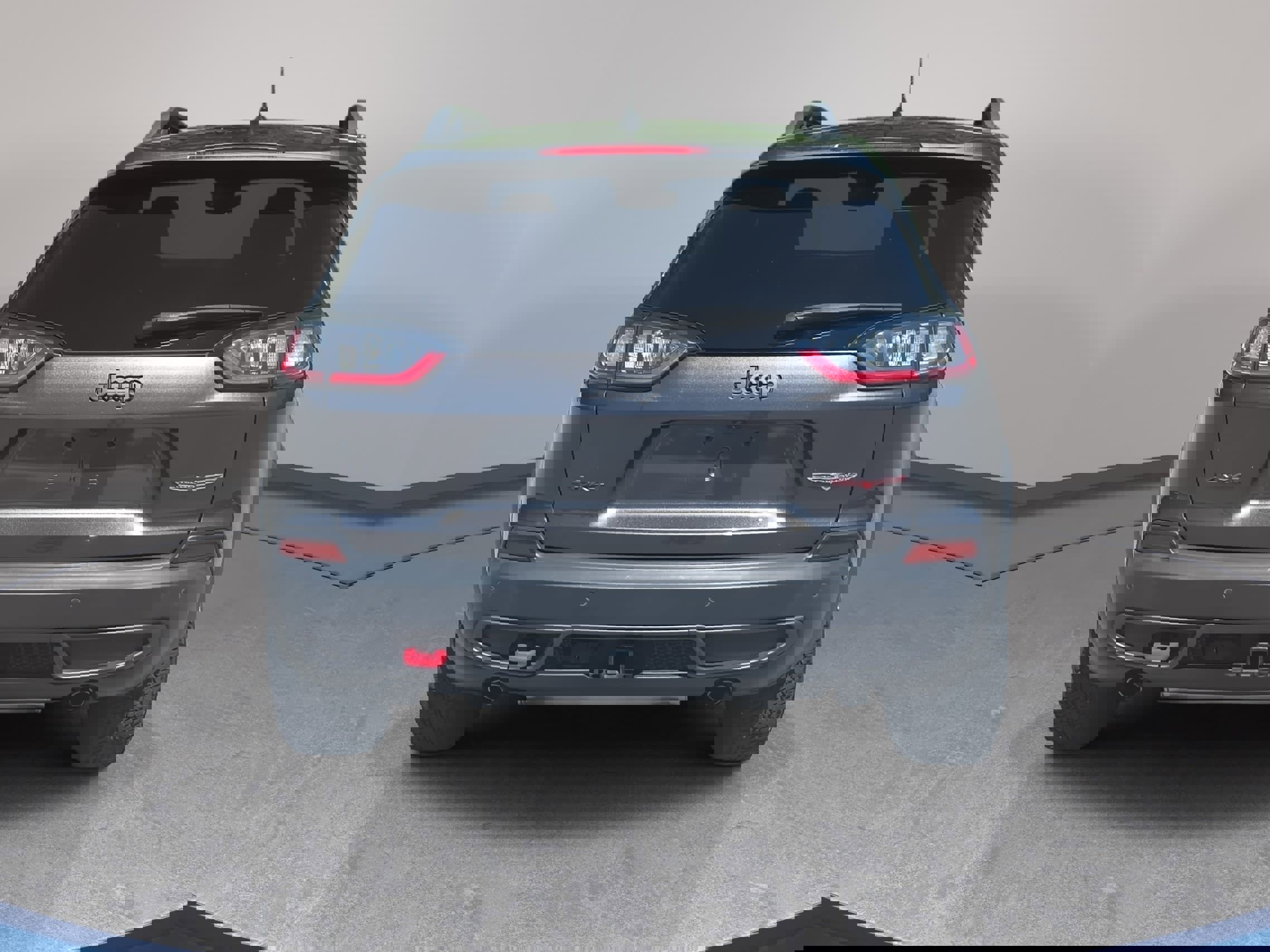 Used 2019 Jeep Cherokee Trailhawk w/ Comfort/Convenience Group image 8