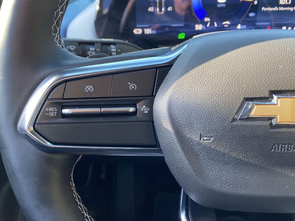 Used 2025 Chevrolet Equinox EV LT w/ Convenience Package FWD image 20