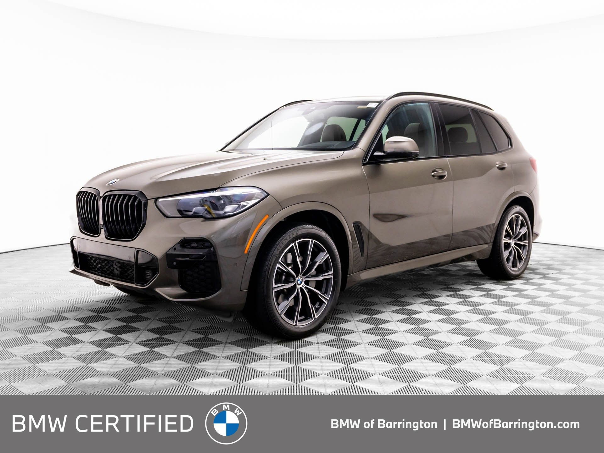 Certified 2023 BMW X5 xDrive40i w/ M Sport Package AWD/4WD image 1