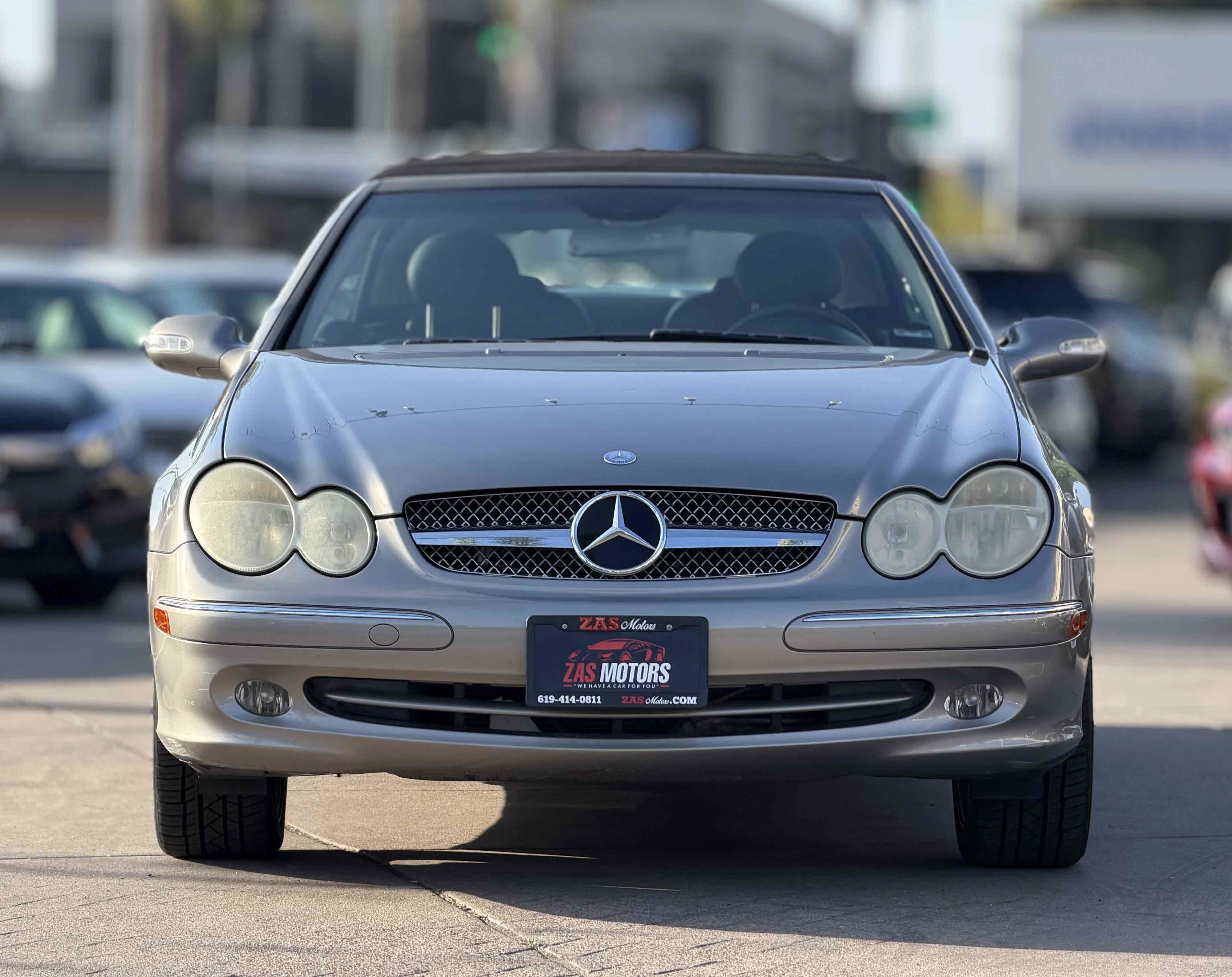 Used 2005 Mercedes-Benz CLK 320 Cabriolet image 2