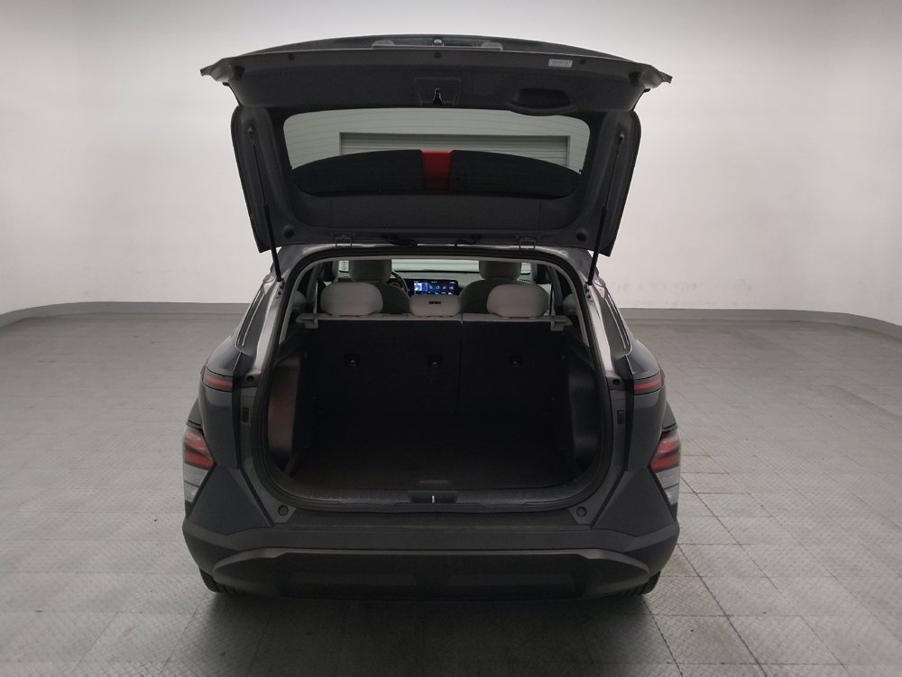 Used 2024 Hyundai Kona SEL FWD image 29