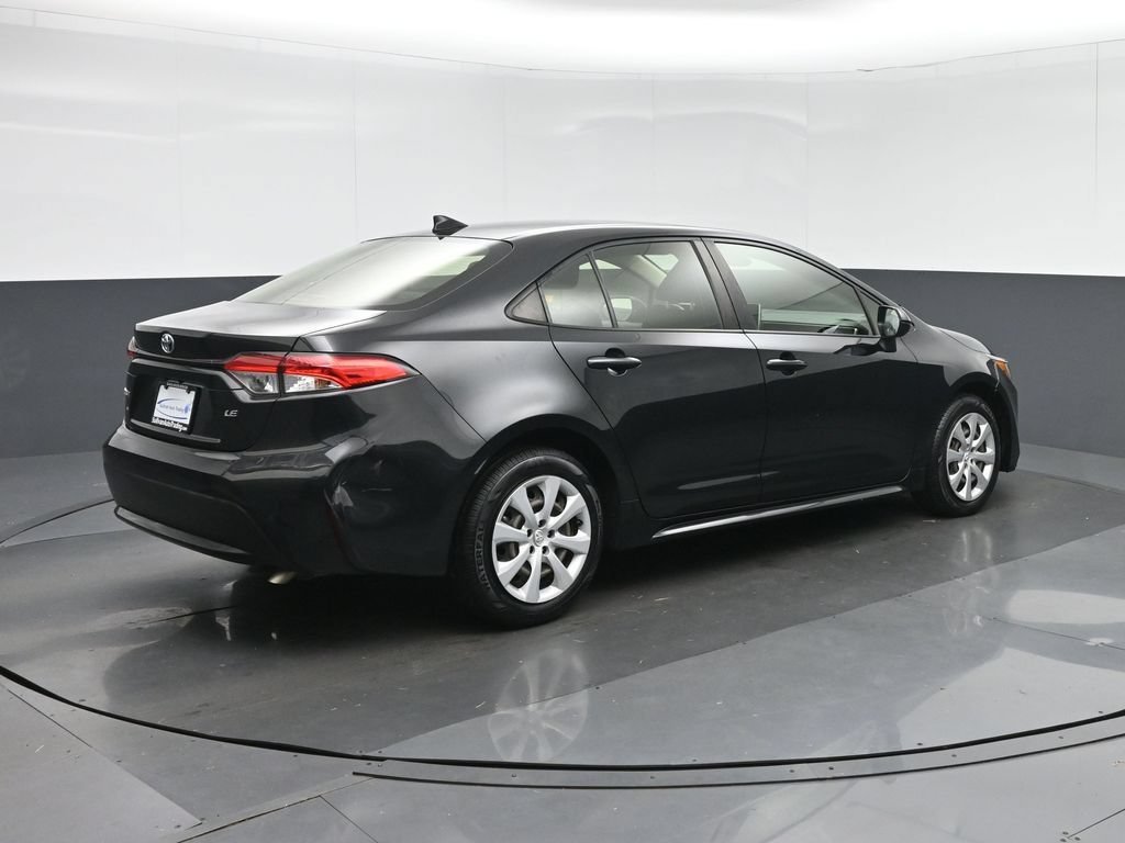 Used 2021 Toyota Corolla LE w/ Carpet Mat Package (TMS) FWD image 7
