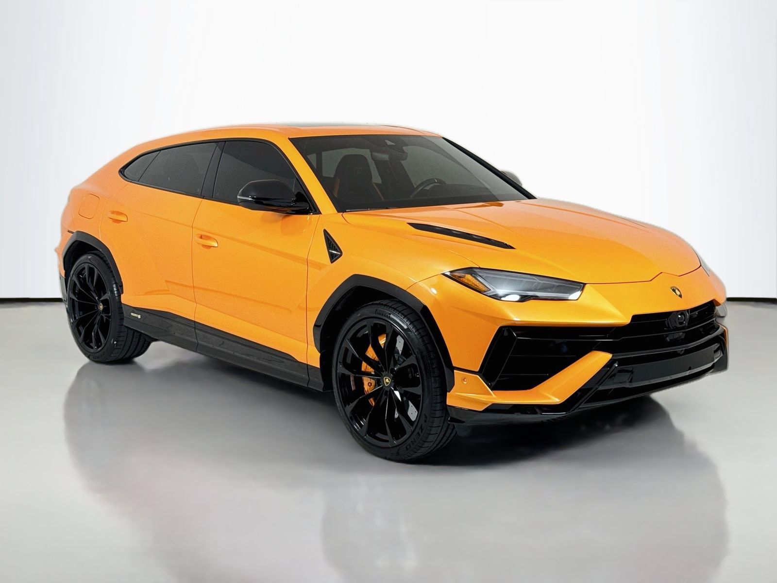 Used 2024 Lamborghini Urus S AWD/4WD video 1