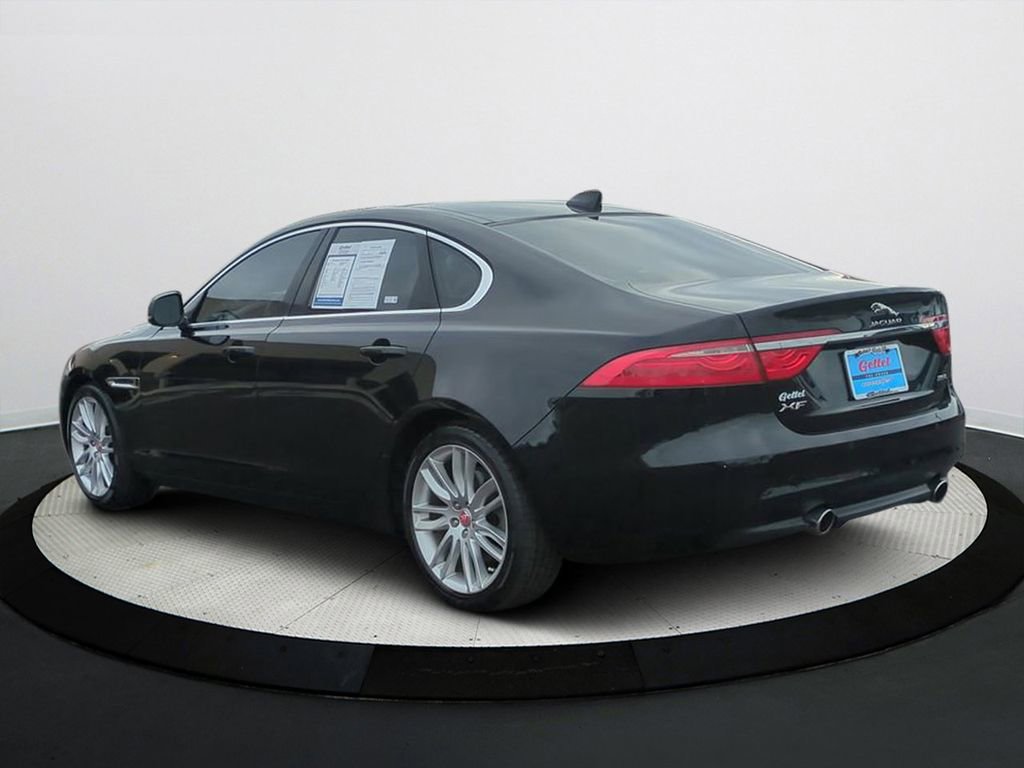 Used 2016 Jaguar XF Prestige image 6