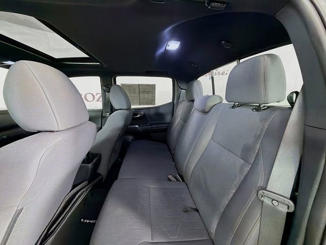Used 2017 Toyota Tacoma TRD Sport RWD image 30