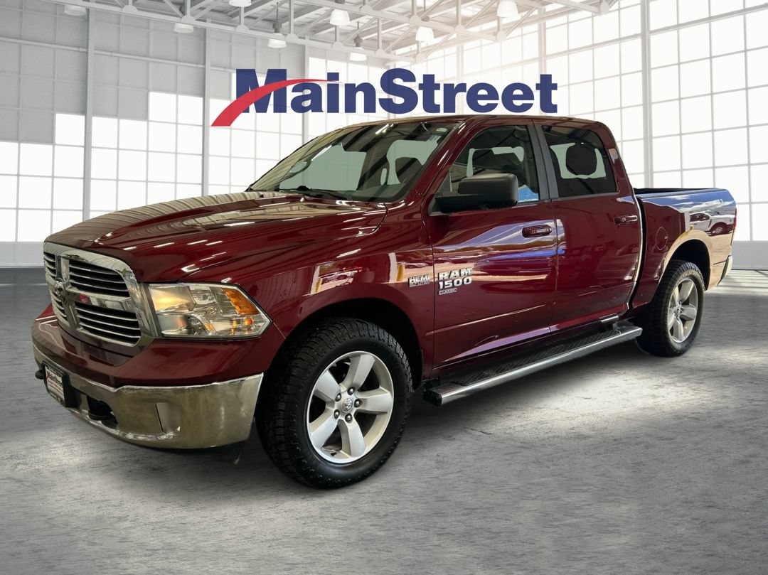 Used 2019 RAM 1500 Classic SLT w/ SLT Plus D←cor Group AWD/4WD image 1