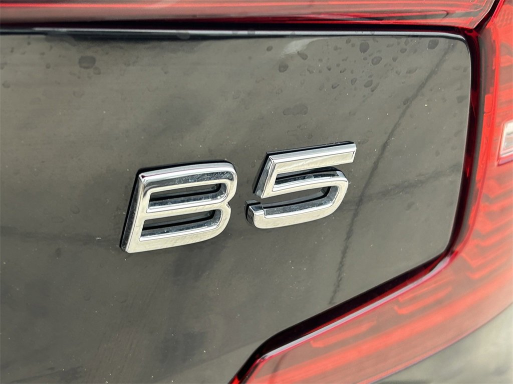 Used 2024 Volvo S60 B5 Core image 14