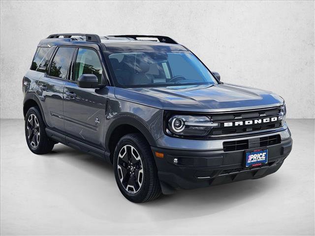 Used 2024 Ford Bronco Sport Outer Banks w/ Tech Package AWD/4WD image 3