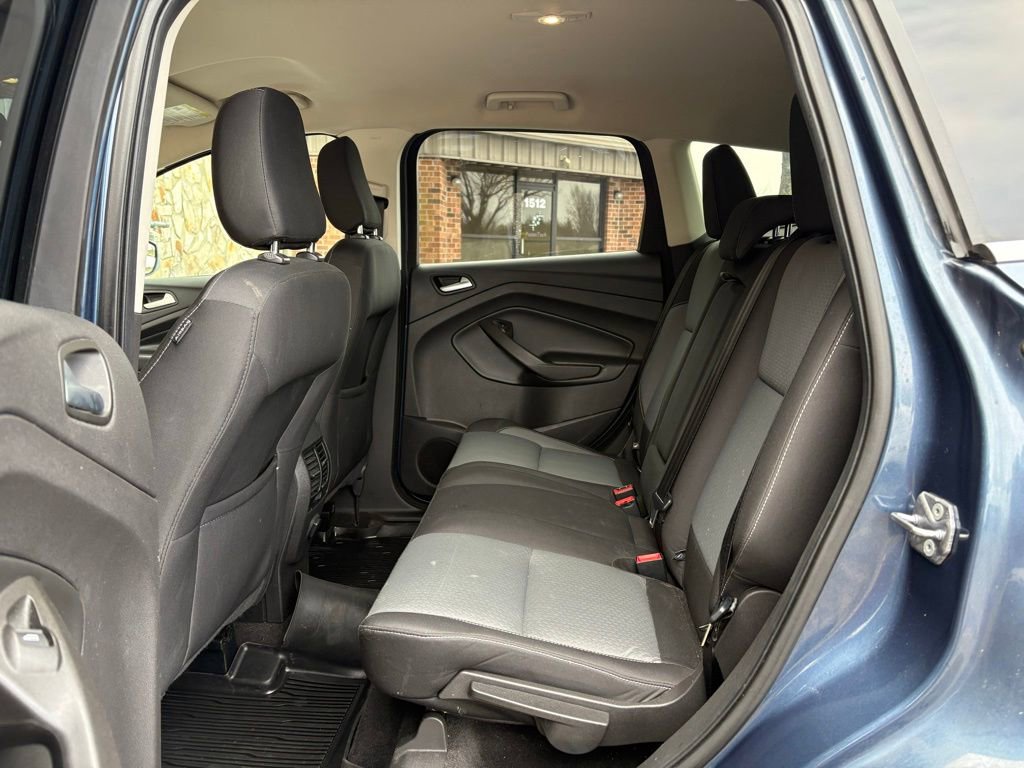 Used 2018 Ford Escape SE image 40
