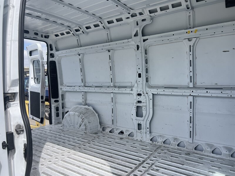 Used 2023 RAM ProMaster 2500 FWD image 15