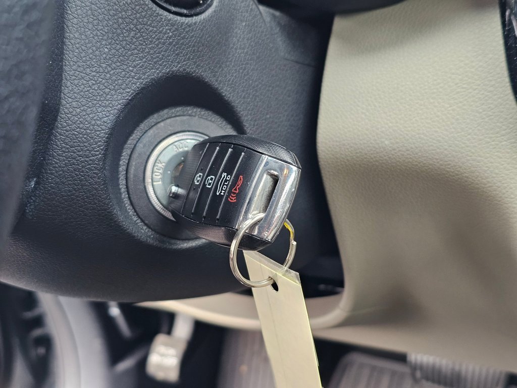 Used 2016 Kia Optima LX image 16