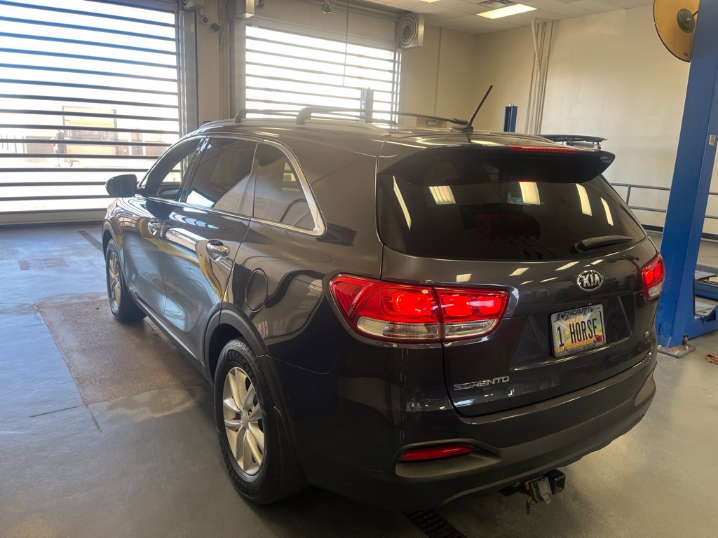 Used 2018 Kia Sorento LX AWD/4WD image 5