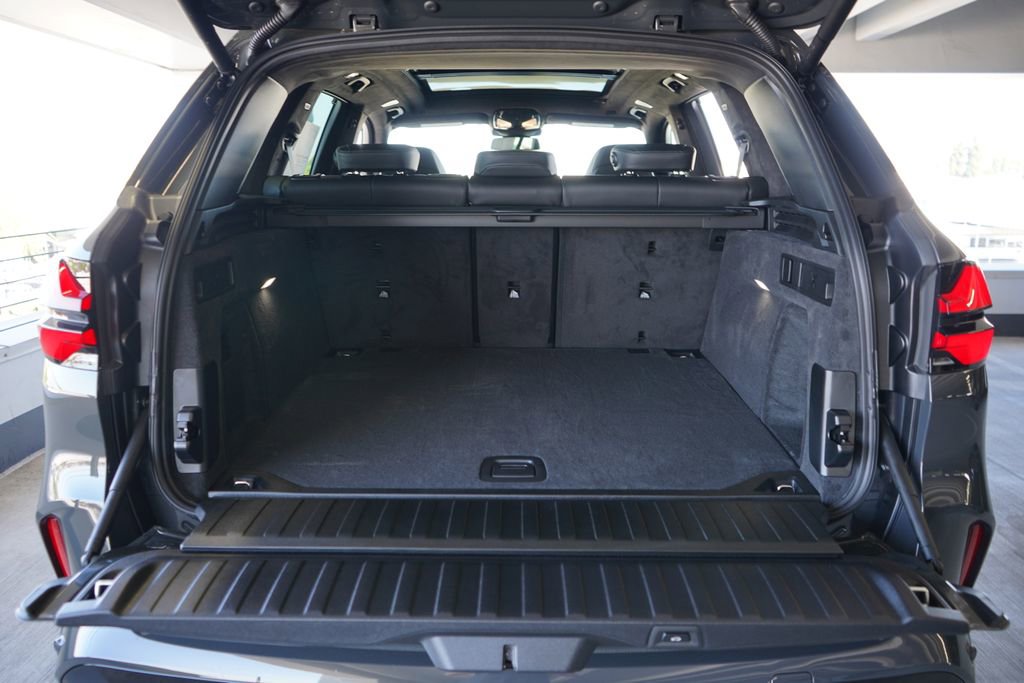 New 2026 BMW X5 M Competition w/ Executive Package image 22