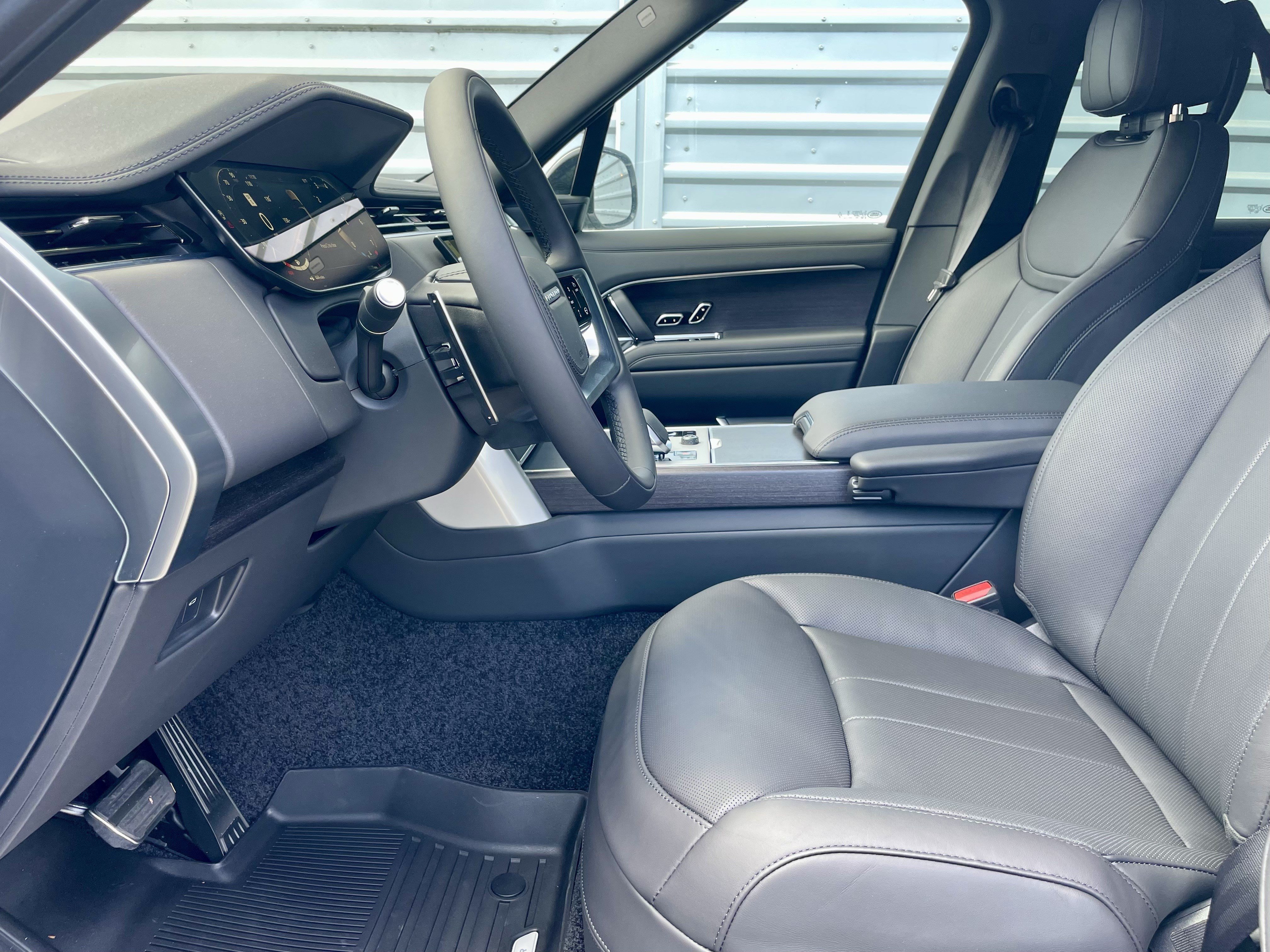 New 2027 Land Rover Range Rover SE AWD/4WD image 14