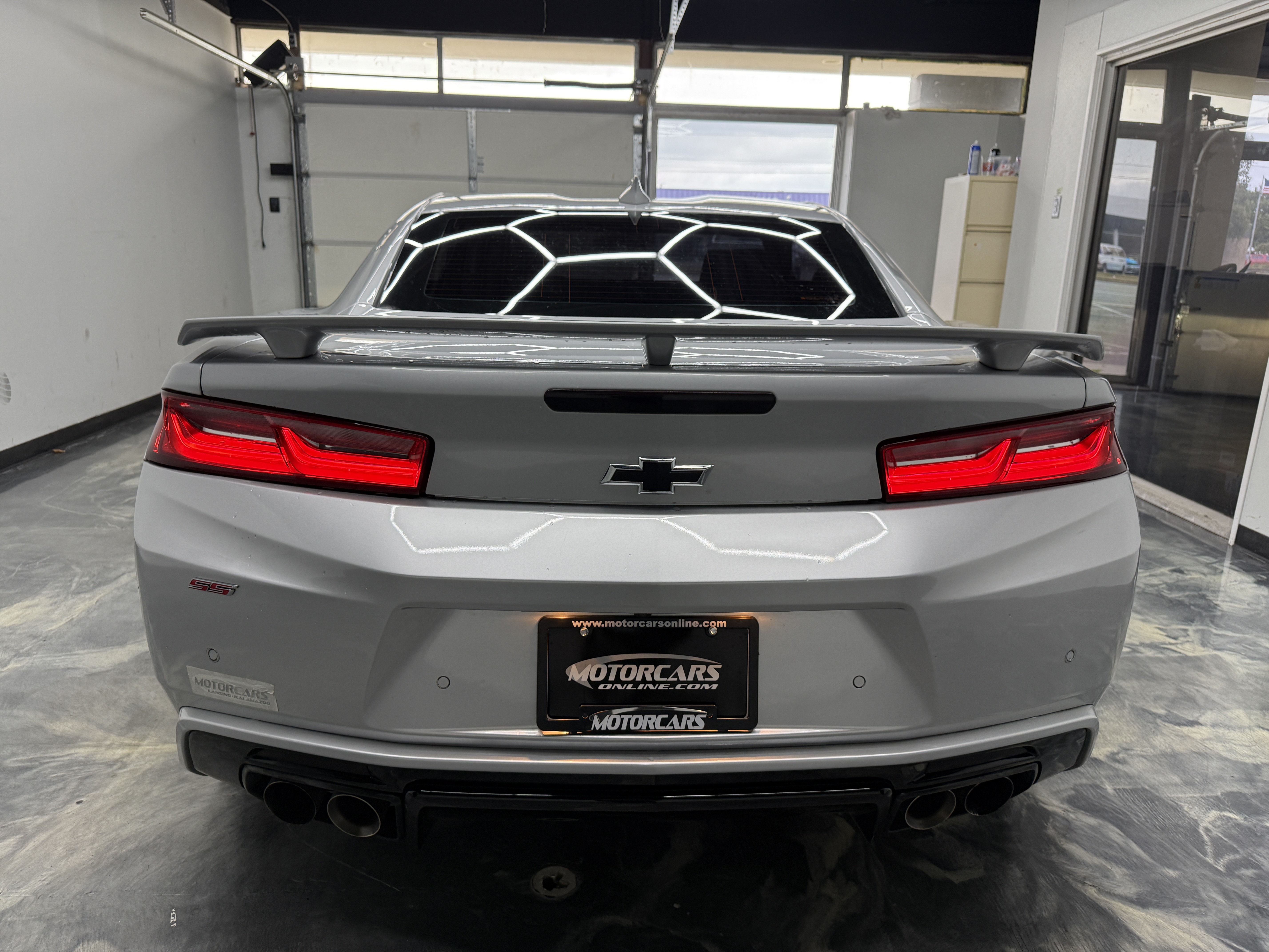 Used 2016 Chevrolet Camaro SS RWD image 4