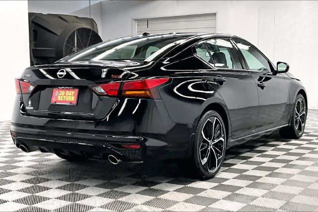 New 2026 Nissan Altima 2.5 SR FWD image 17