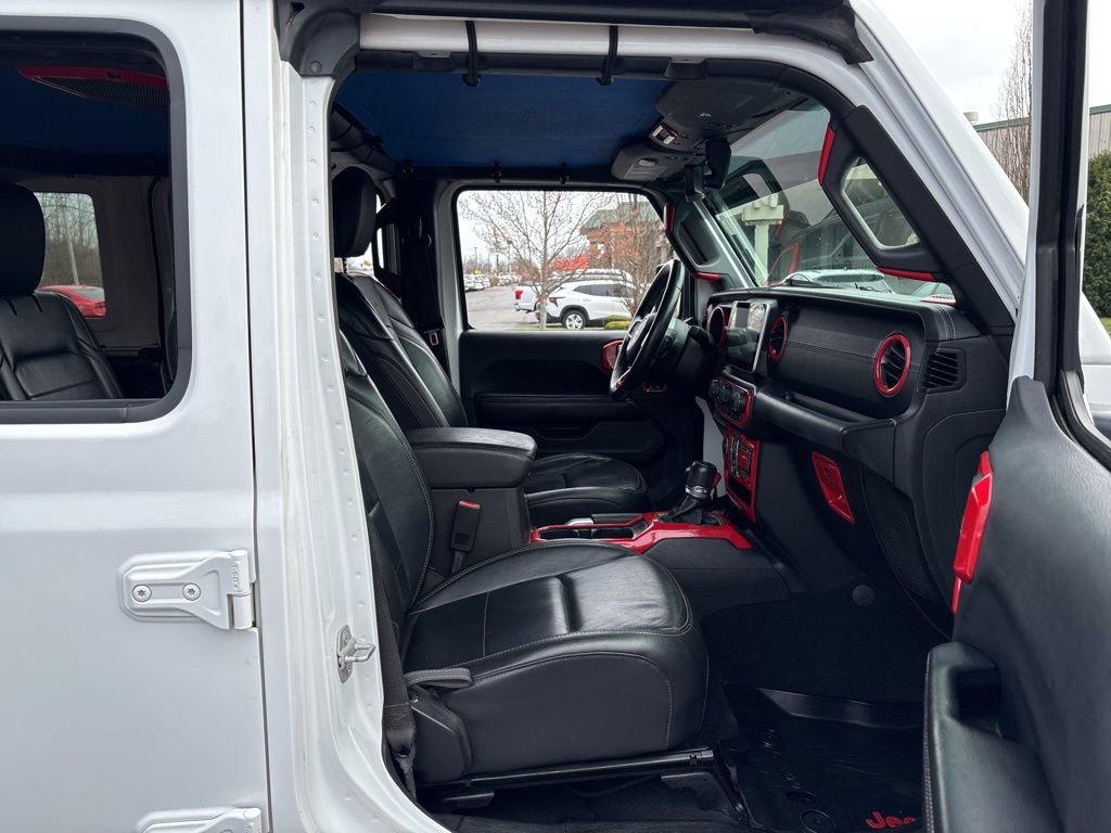 Used 2018 Jeep Wrangler Unlimited Sahara image 45