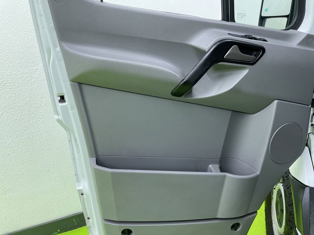 Used 2018 Freightliner Sprinter 2500 image 14