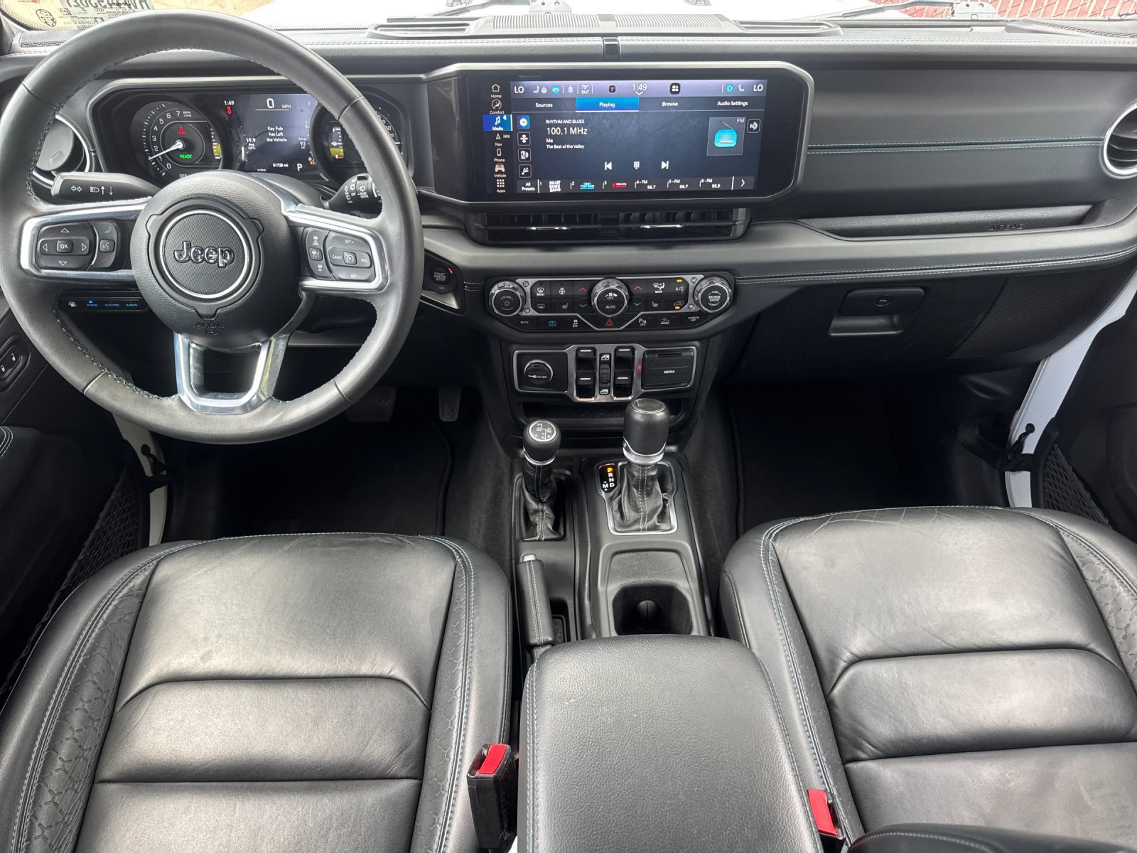 Used 2024 Jeep Wrangler High Altitude AWD/4WD image 15