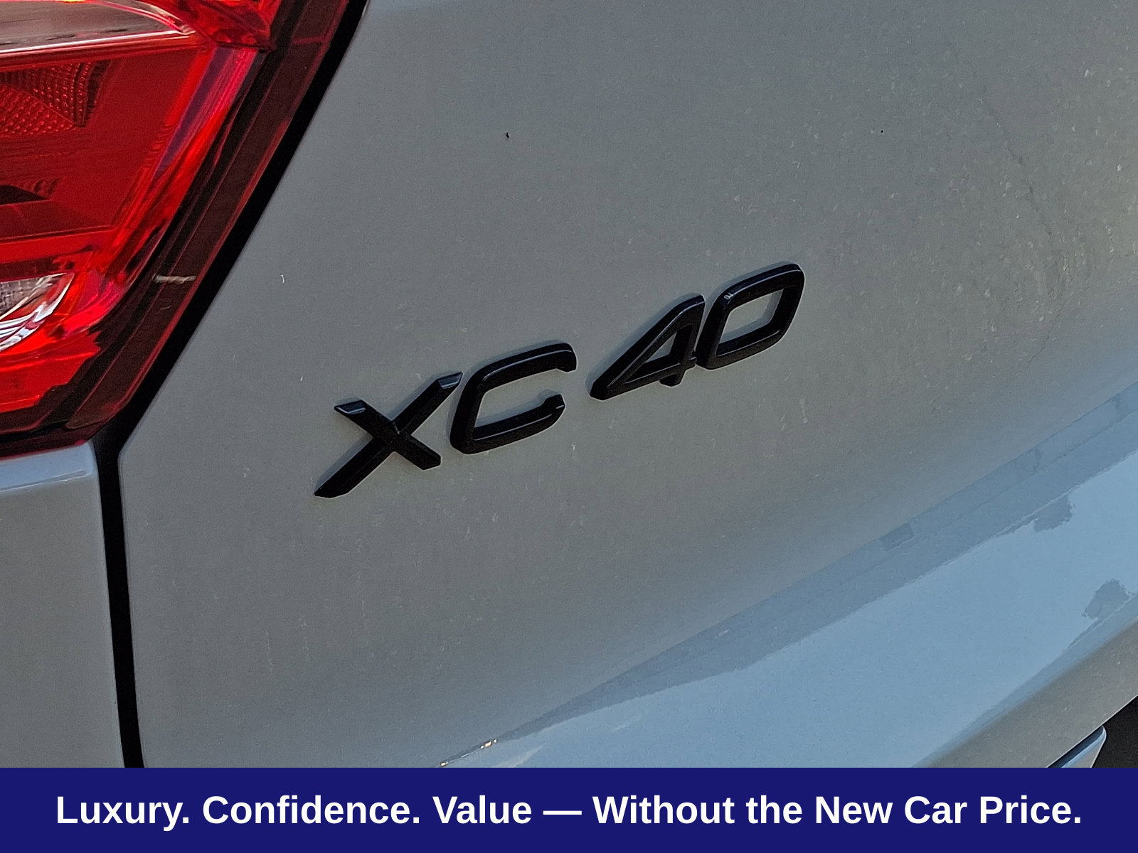 New 2026 Volvo XC40 B5 Ultra w/ Protection Package Premier AWD/4WD image 17