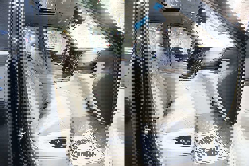 Used 2019 Cadillac Escalade ESV Luxury image 35