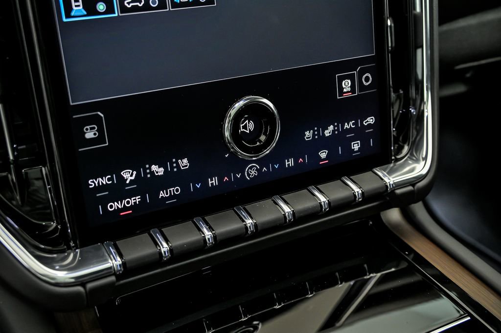 New 2026 GMC Yukon Denali w/ Sun & Power Step Package image 18
