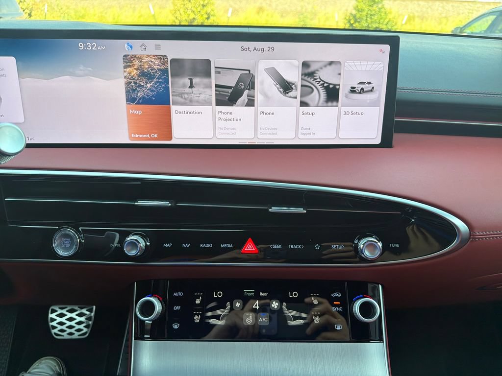 New 2027 Genesis GV70 2.5T Sport Prestige AWD/4WD image 21