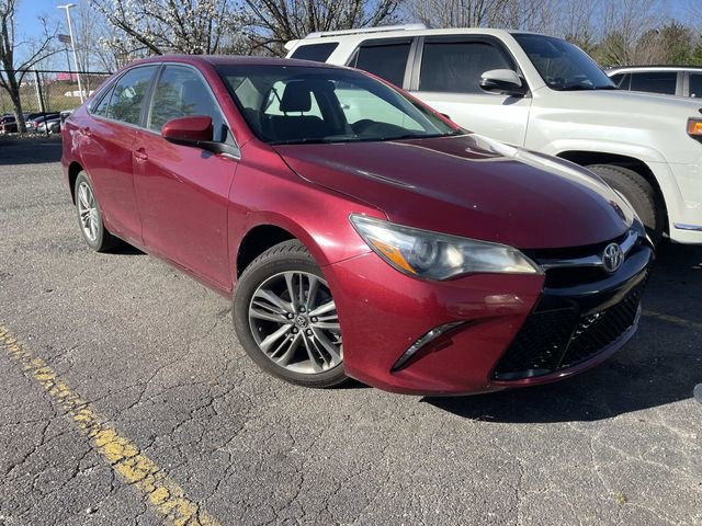 Used 2016 Toyota Camry SE image 6