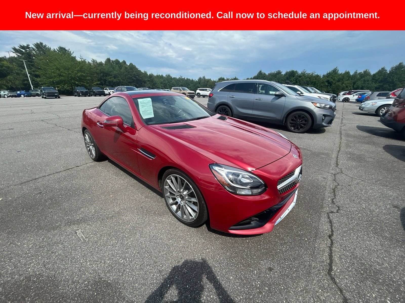 Used 2020 Mercedes-Benz SLC 300 image 3