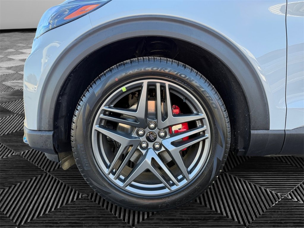 New 2026 Ford Explorer ST image 14